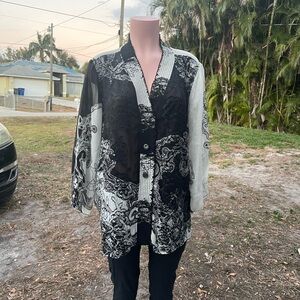 Citron Black and White Paisley Blouse